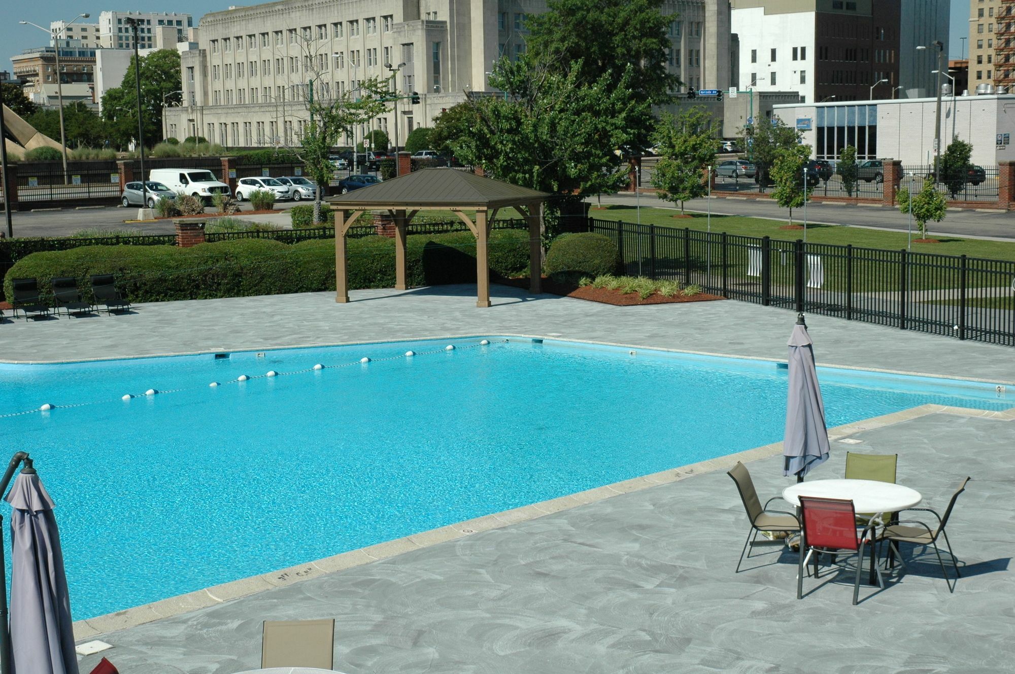 Wyndham Garden Norfolk Downtown Hotel Bagian luar foto